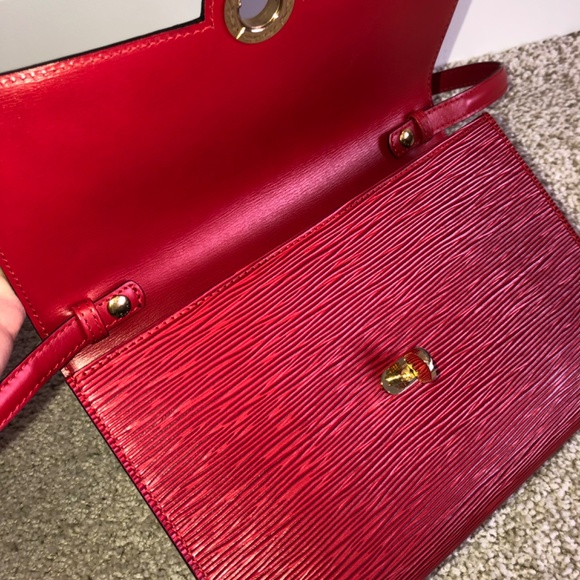 LOUIS VUITTON HANDBAG - Picture 7 of 13